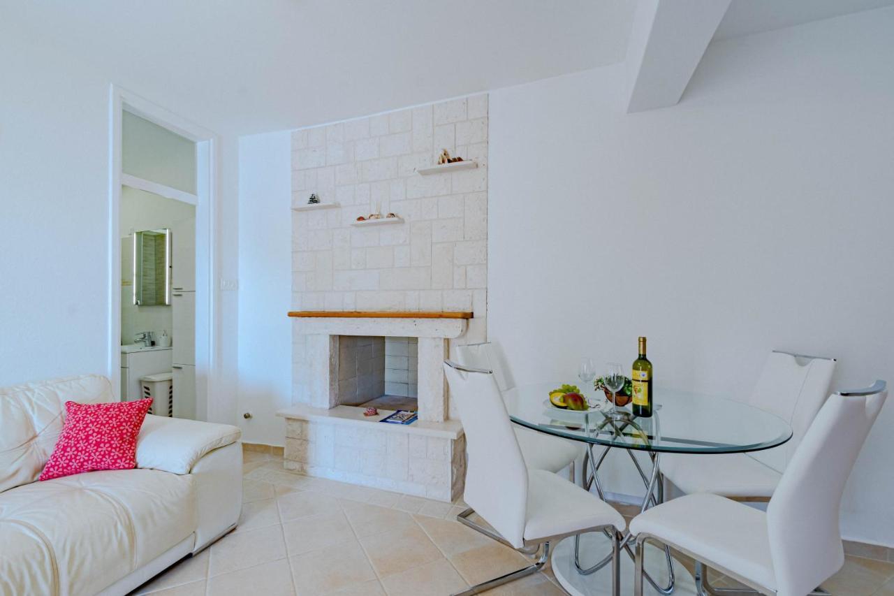 Apartments By The Sea Cove Zaglav, Korcula - 12208 Prizba Exterior photo